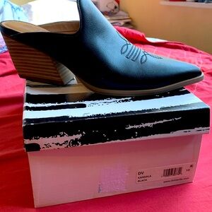 Dolce vita size 10 black mule